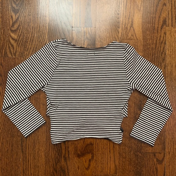 Hollister Crop Top - Picture 3 of 3